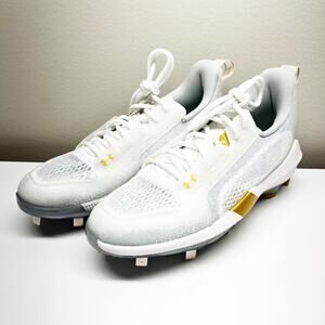 NEW Under Armour Men's Harper 6 Metal White Gold Baseball Cleats Size 8 Shoes
